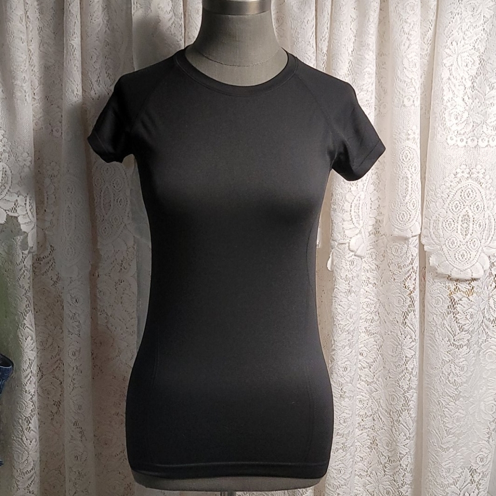 Fitted Athletic tees